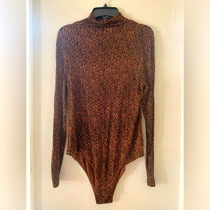 NWOT Women’s/Femme long sleeve, turtleneck bodysuit, size XL, sheer animal print